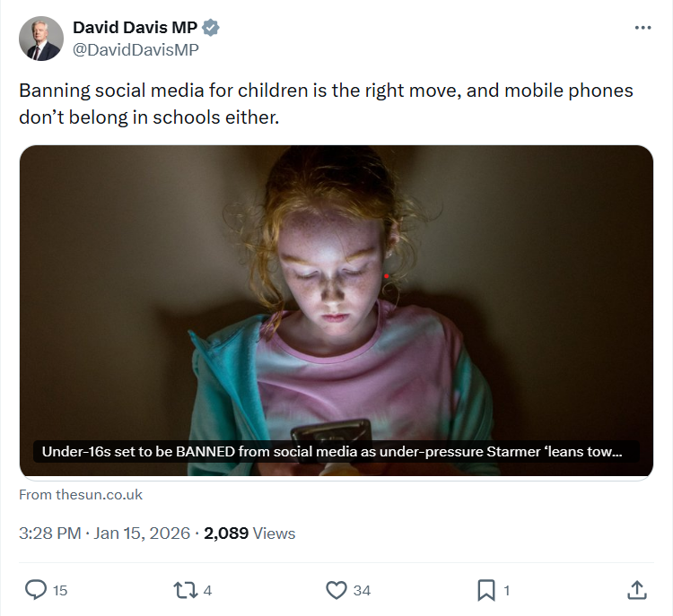 Deputado conservador defende proibição de redes sociais para crianças.